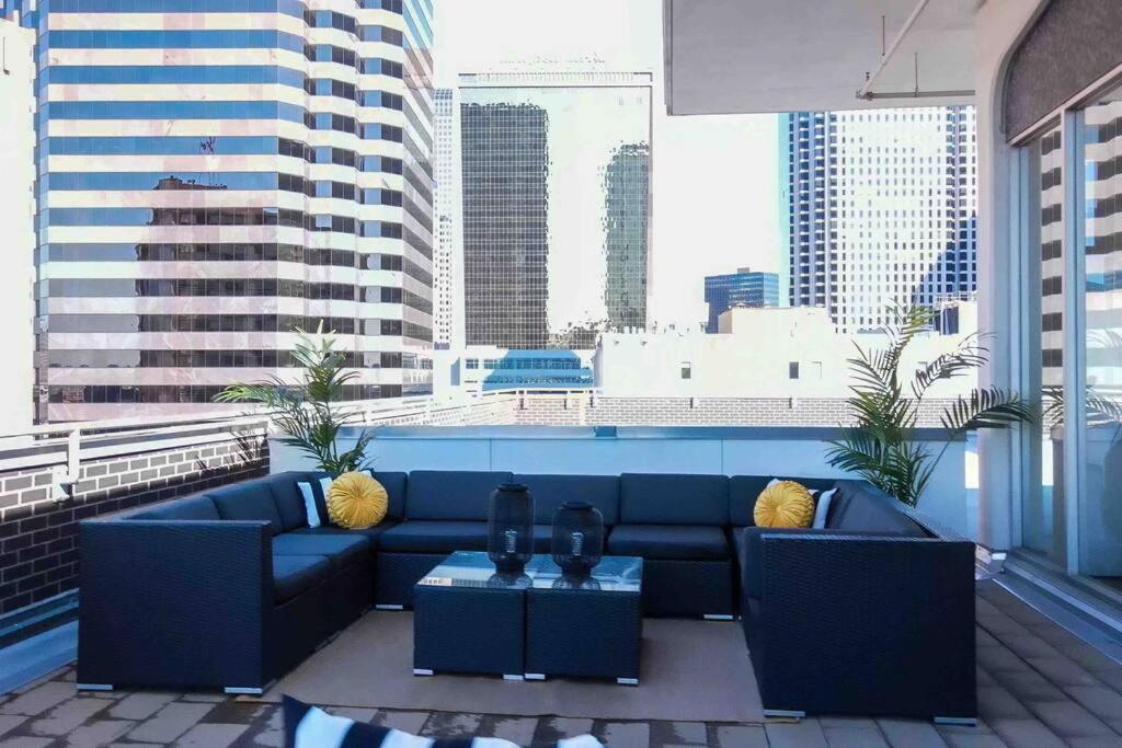 Apartment Downtown Art Penthouse Piano & Free Parking Dallas